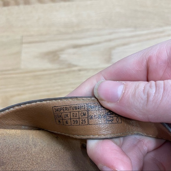 Vionic Sandals Flip Flops Snakeskin Sz 8 Leather Pink - Picture 4 of 4